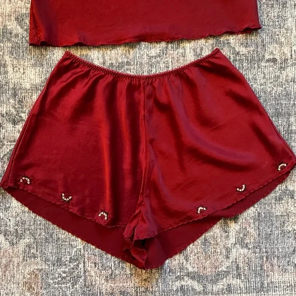 Doen Silk Cami & Shorts Set - Picture 6 of 16